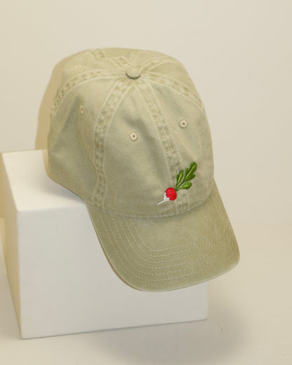 Pelikan Embroidered Radish Hat