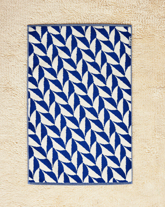 Dusen Dusen Navy Scallop Bathmat
