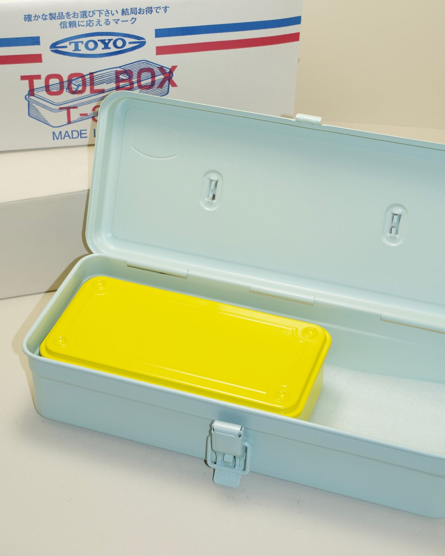 Toyo Tool Box with Top Handle T-320