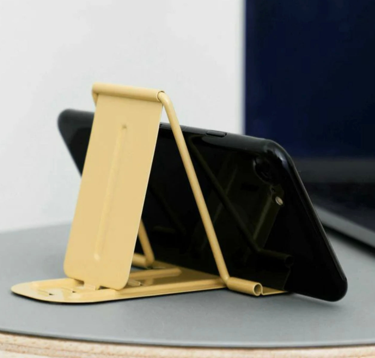 Gadget Rest Stand