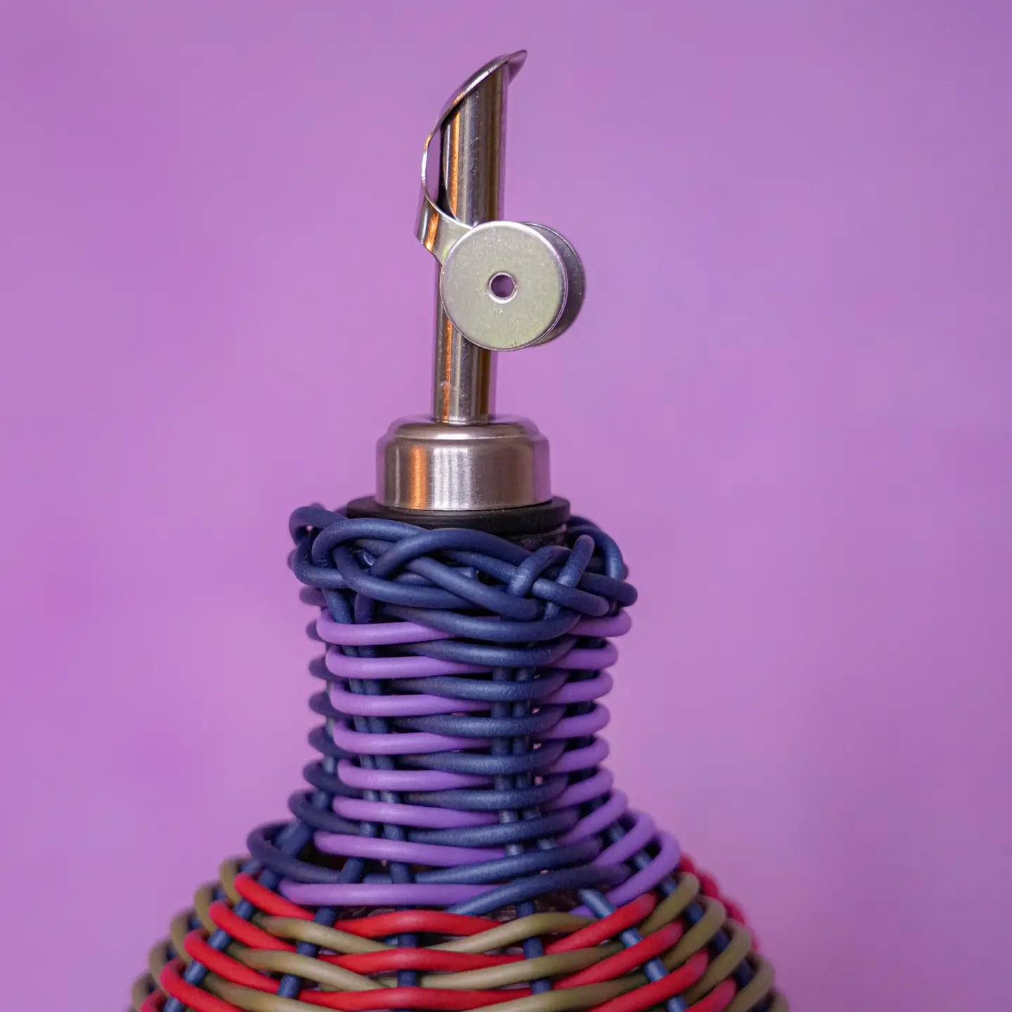 Woven Oil Pourer