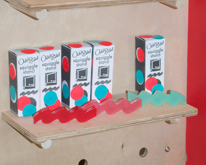 polaroid squiggle stand | frosted collection