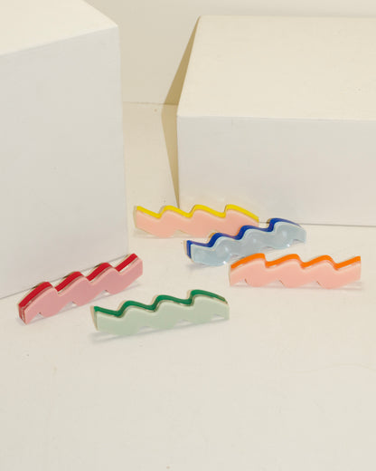 polaroid squiggle stand
