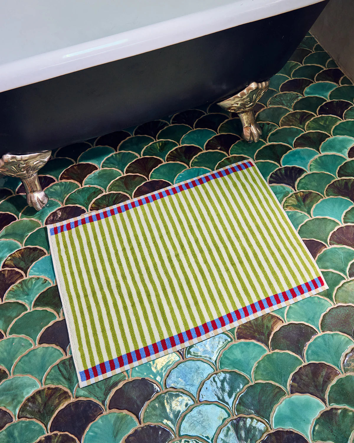 Dusen Dusen Lanternfly Bathmat
