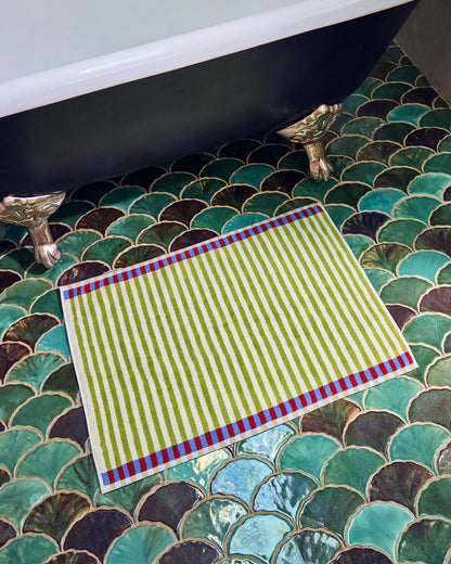 Dusen Dusen Lanternfly Bathmat