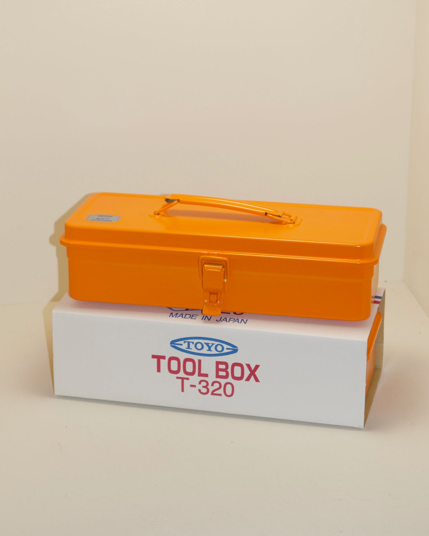 Toyo Tool Box with Top Handle T-320