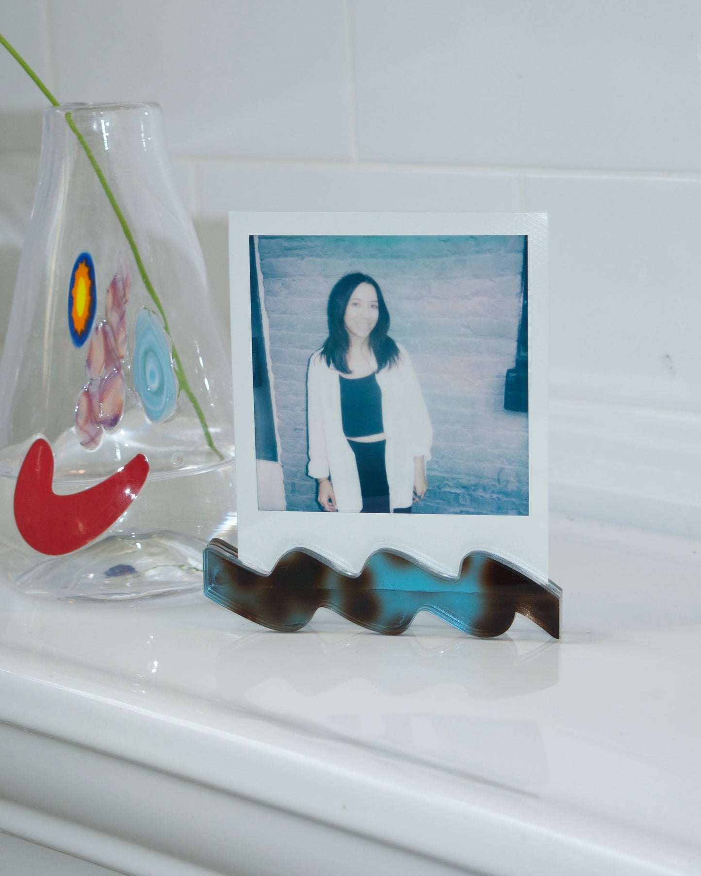 polaroid squiggle stand | blue tortoise shell