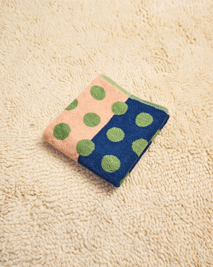 Dusen Dusen Dot Towels