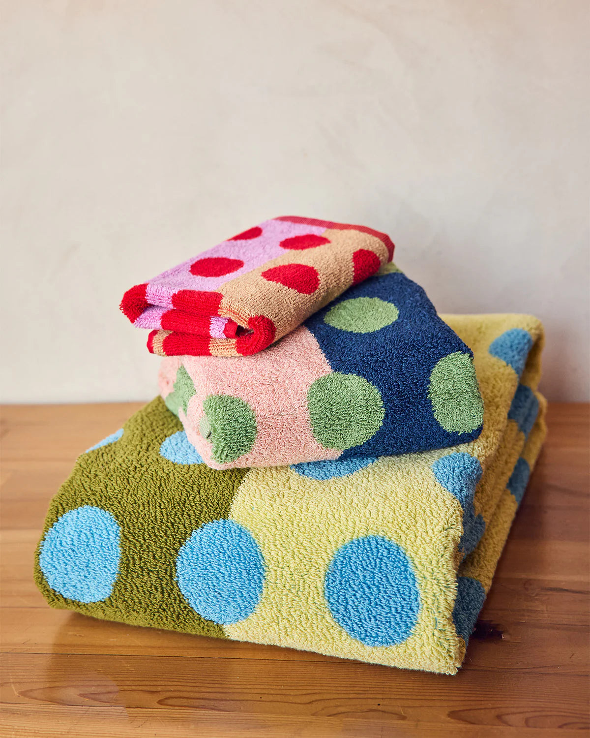 Dusen Dusen Dot Towels