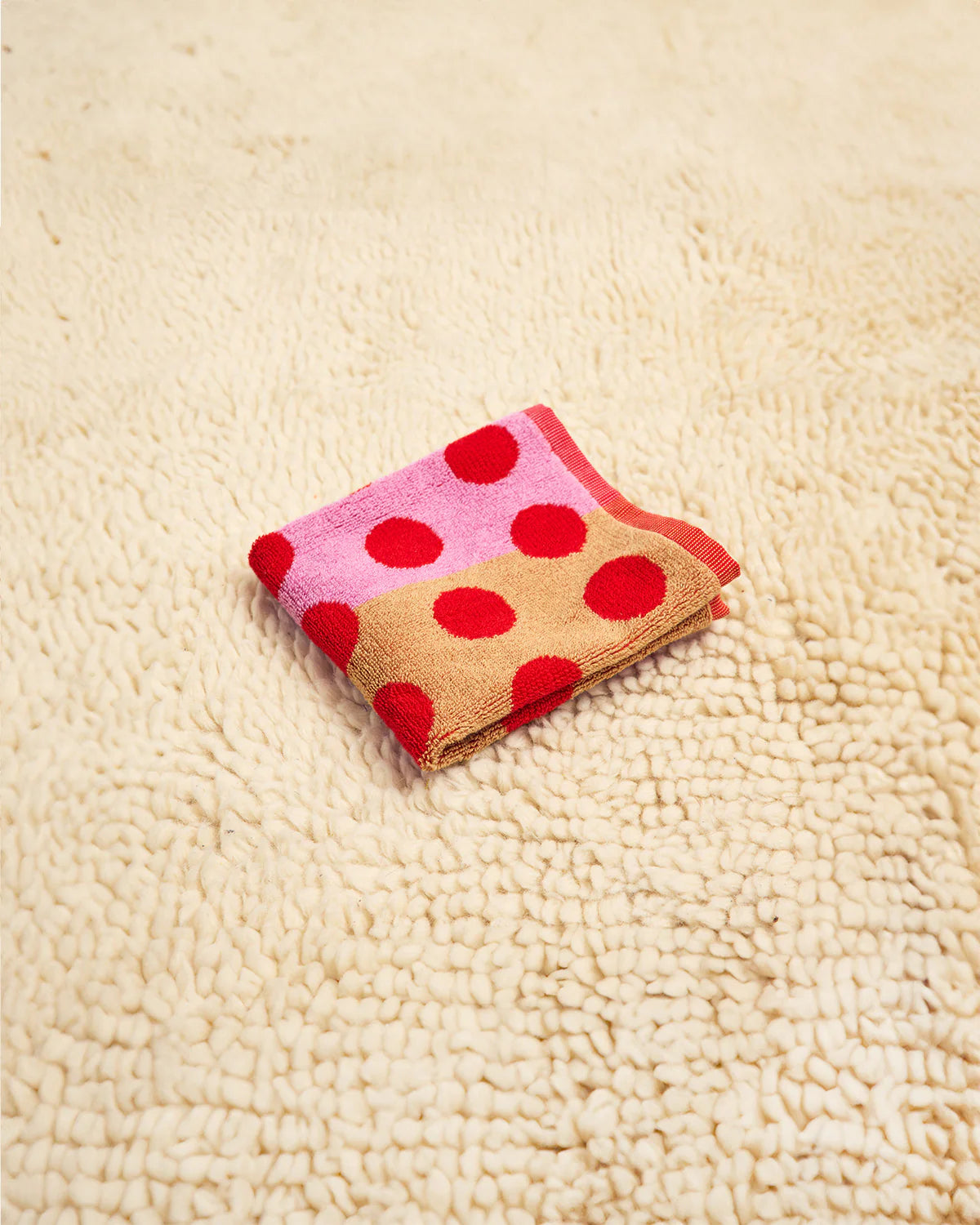 Dusen Dusen Dot Towels