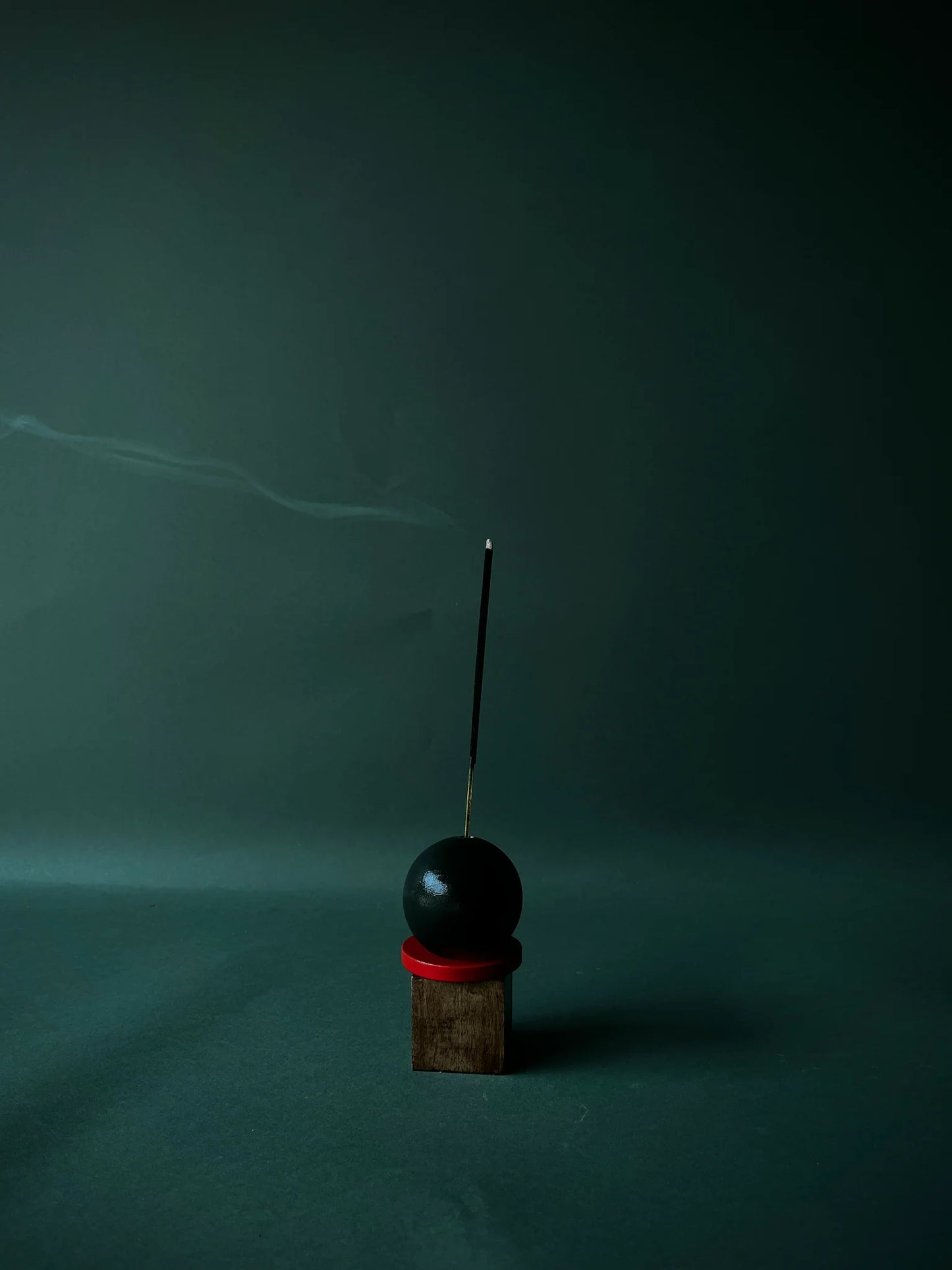 R-KI-TEKT Peri Wooden Incense Holder