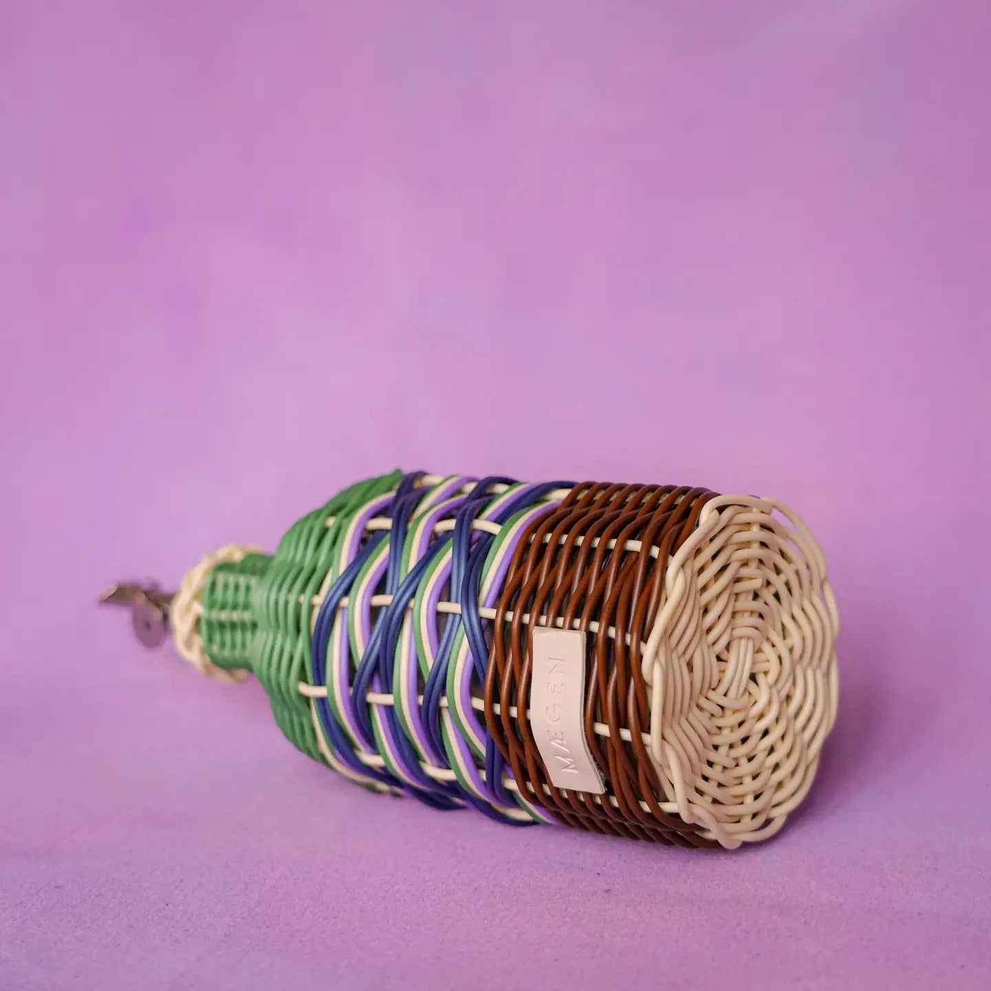 Woven Oil Pourer